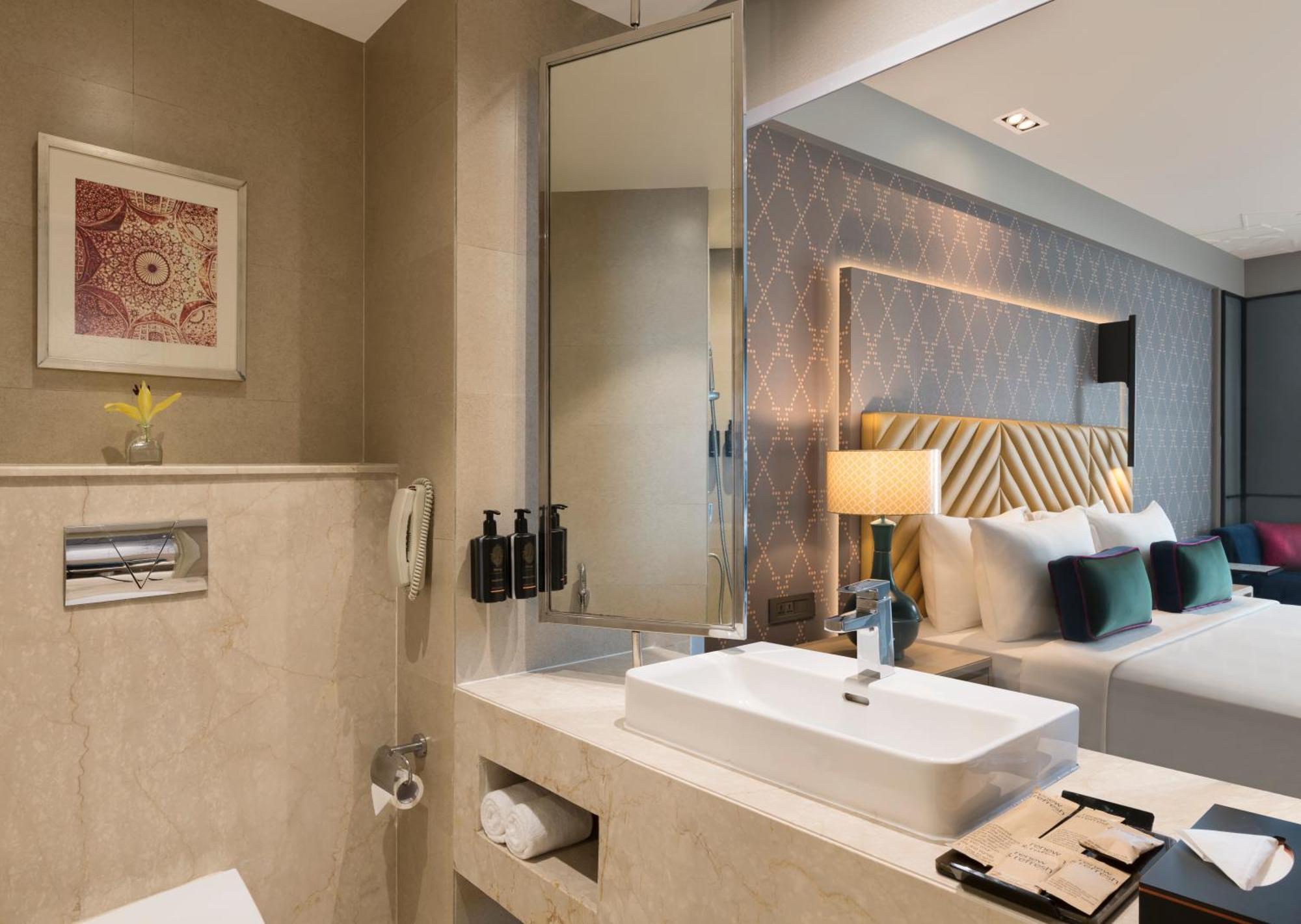 Grand Mercure Agra - An Accor Brand Esterno foto