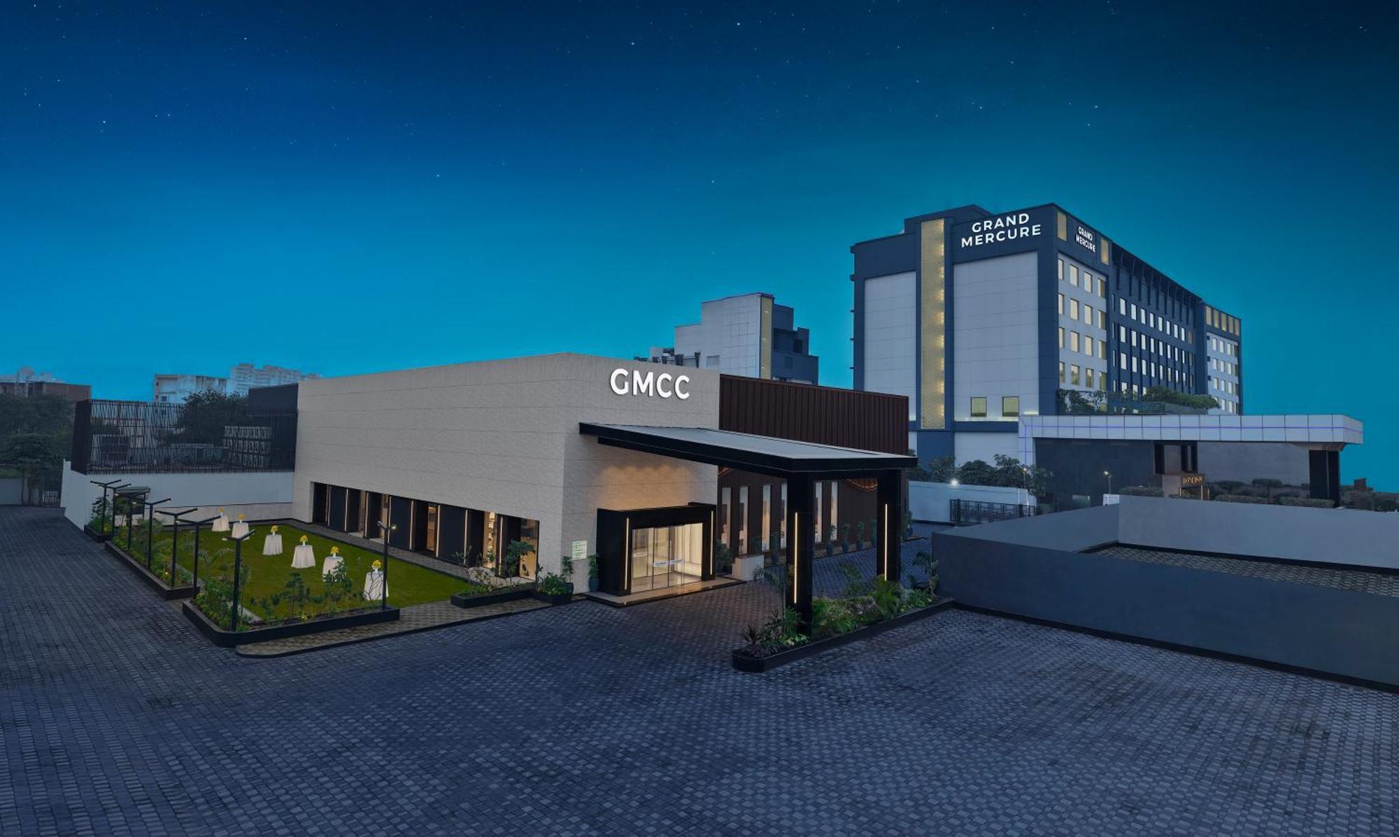 Grand Mercure Agra - An Accor Brand Esterno foto
